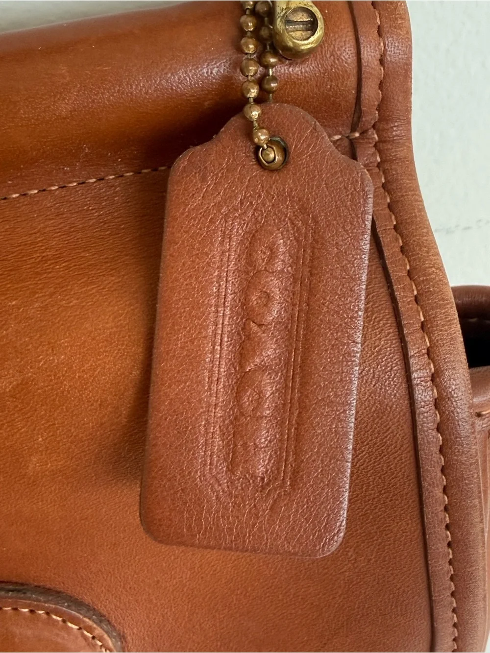 Vintage Coach Murphy Bag Style 323 British Tan Leather Crossbody